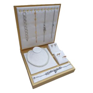 0500-EX - Bandeja Courino Veludo Branco e Dourado Mista - 25x27x32 cm